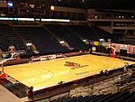 Basket i Webster Bank Arena.