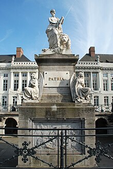 Le monument vu de l'ouest