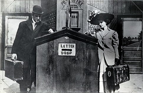 Betty Harte and Bob Leonard in The Politician (1908)