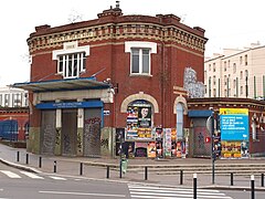 Bâtiment-voyageurs de l'ancienne gare de La Plaine-Voyageurs