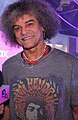 El futbolista Carlos Valderrama participante de la primera edición de programa y capitán en la final de la edición de 2024.