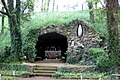 Réplique de la grotte de Lourdes.