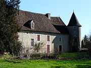 Le logis et la tour sud-ouest.