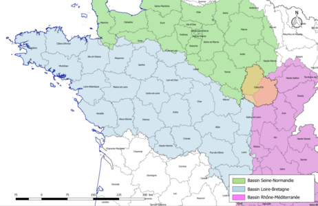 La Côte-d'Or est dans trois bassins hydrographiques : Seine-Normandie, Loire-Bretagne et Rhône-Méditerranée.