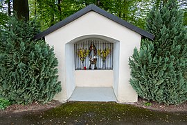 Fischerskapelle am Hemsbacher Weg mit Marienfigur