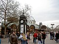 Le Kröpcke, place centrale dans la zone piétonne avec son horloge et son café.