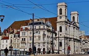 Église Sainte-Madeleine.