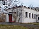 New celebration hall in the New Israelite Cemetery with the same inscription as the old, blown-up celebration hall