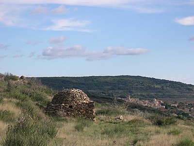 Capitelle au-dessus de Neffiès