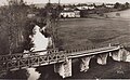 Pont construit par les TD pour relier la gare du tramway à celle du PO de Saint-Pardoux-la-Rivière.