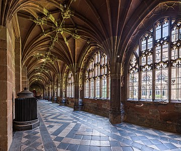 Cloister of Worcester Cathedral, by Diliff