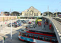 Inselbahnhof Halle (Saale) Hbf mit Bahnhofsvorplatz