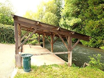 Le lavoir en 2014 avant restauration[Note 1]