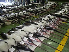 Espadons au marché aux poissons de Vigo.