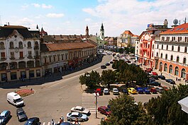 A praça Ferdinand em Oradea