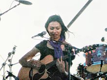 Boh performing live in New Plymouth as the opening act for Bic Runga