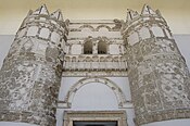 Stucco-decorated gate of Qasr al-Hayr al-Gharbi (early 8th century, Umayyad), reconstructed at the National Museum of Damascus