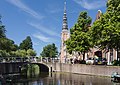 Leiden, church (de Sint Lodewijkskerk) with the bridge (de Groenebrug)