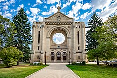 La cathédrale de Saint-Boniface, l'ancienne façade toujours conservée.