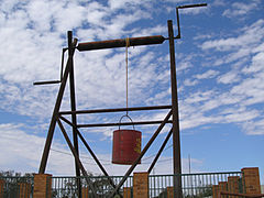 The Big Winch (Le Grand Treuil), œuvre artistique évoquant la production d'opale.