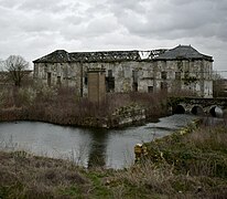 Photographie du château du Génitois en 2020 en ruines.