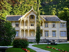 View of a building on Oyragata