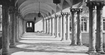 South Houses colonnade in 1931