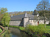 Château de Spontin, sa ferme et les dépendances (M) et ensemble formé par ceux-ci et leurs abords immédiats (S)