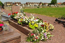 Tombe de Gilles Grévin au cimetière d'Auberchicourt.