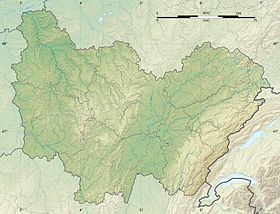 Lago de Chalain ubicada en Borgoña-Franco Condado