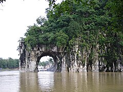 Elefantsnabelberget vid Lifloden i Guilin.