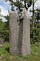 Steinskulptur von Janez Lenassi