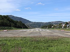 Loakan Airport runway