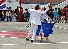 Marinera show in Víctor Larco District