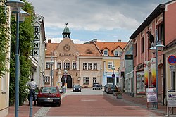 Piesting market square and town hall