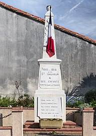 Le monument aux morts.