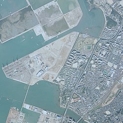 1998年11月12日撮影の福岡市香椎浜及び香椎浜ふ頭地区の航空写真