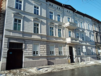 View of the main elevation on the street