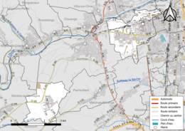 Carte en couleur présentant le réseau hydrographique de la commune