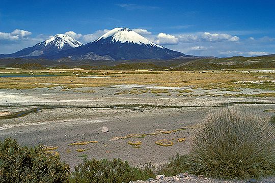 Parinacota, on the left Pomerape