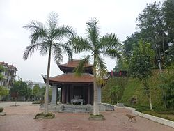 A monument in Phố Lu
