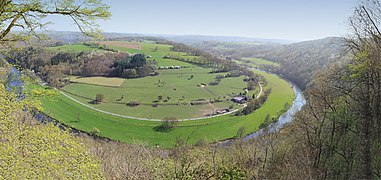 Méandre de l'Ourthe sous la Roche-aux-Faucons.