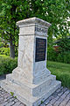 Monument en l'honneur du premier chemin de fer au Canada.