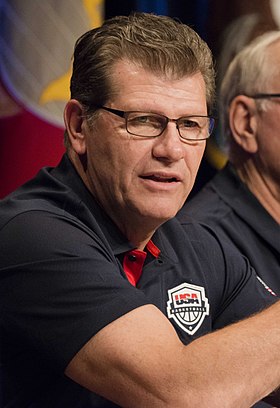 Image illustrative de l’article Geno Auriemma