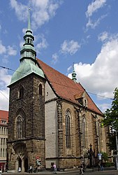 Blick vom Postplatz auf die Frauenkirche