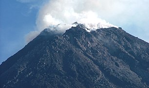 山頂の溶岩ドーム、2007年