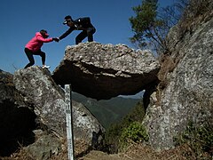 鬼の架け橋 （兵庫県丹波篠山市・丹波市）