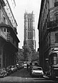 Tour Saint-Jacques vue de la rue Adolphe-Adam, en 1981.