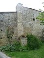 Pilier restant d'un ancien bâtiment, rue de la Commanderie