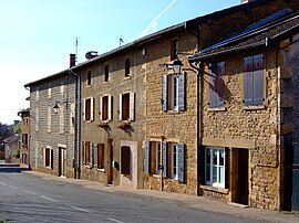 A road in Frontenas